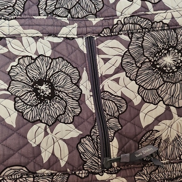 Vera Bradley Grand Tote Bag & Make,up Case EUC - Picture 3 of 8